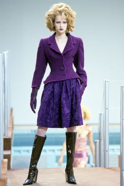 Look 28
